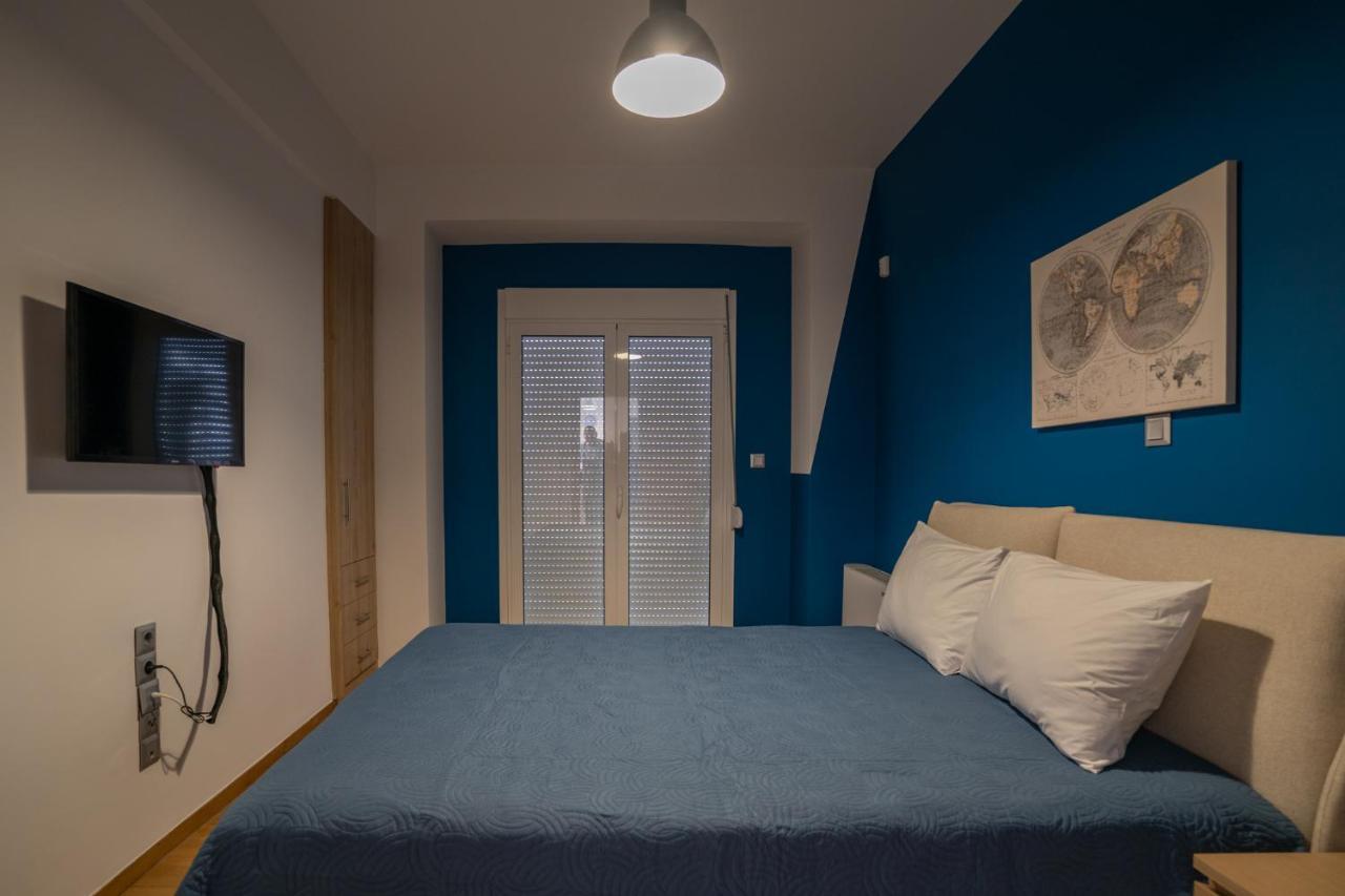 Maxblue 2 Apartment Пирея Екстериор снимка